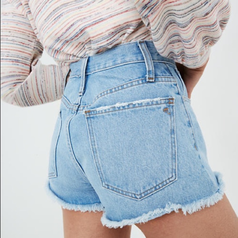 Madewell relaxed denim shorts in dunwoody wash